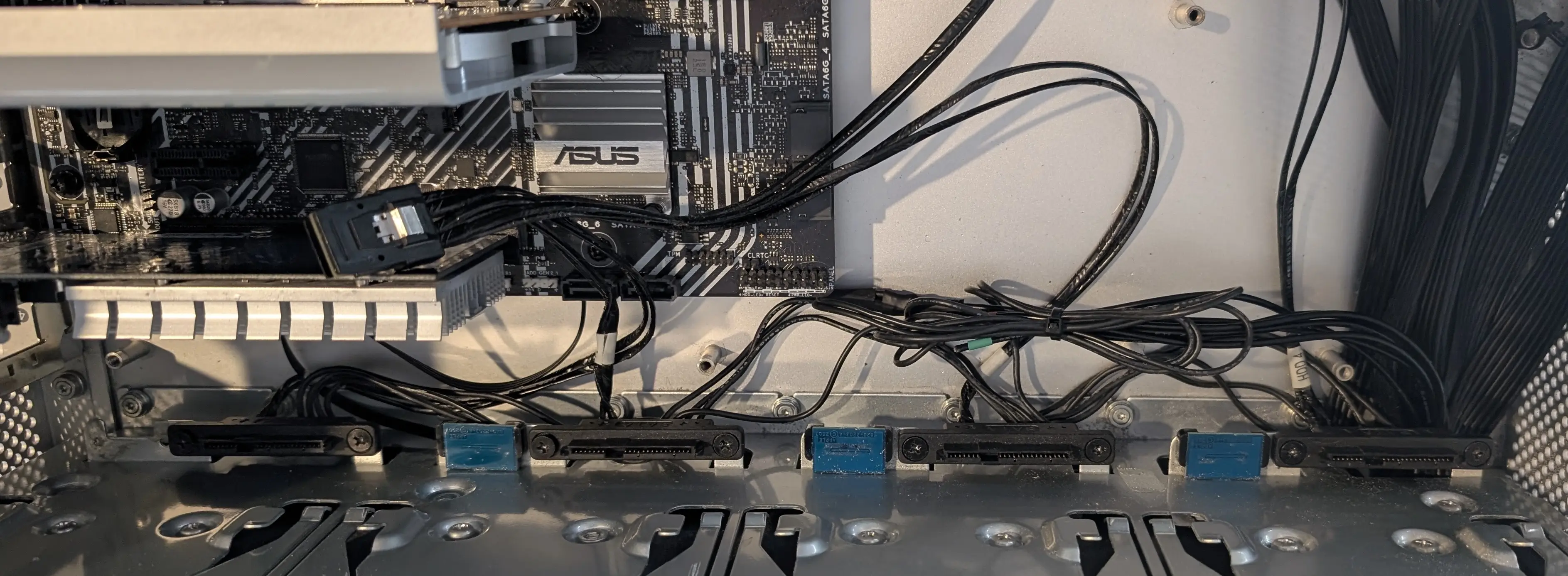SATA drive wiring harness